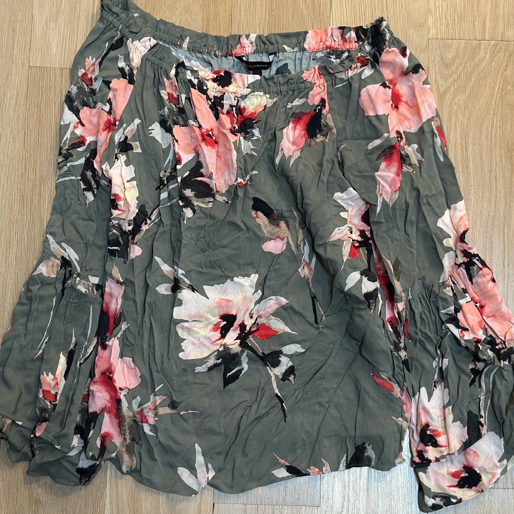 White House Black Market Floral Women's Off the Shoulder Blouse Size M